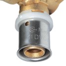 Gomito femmina con staffa diam.1/2x20 a pressare per multistrato Comisa N1709 A16