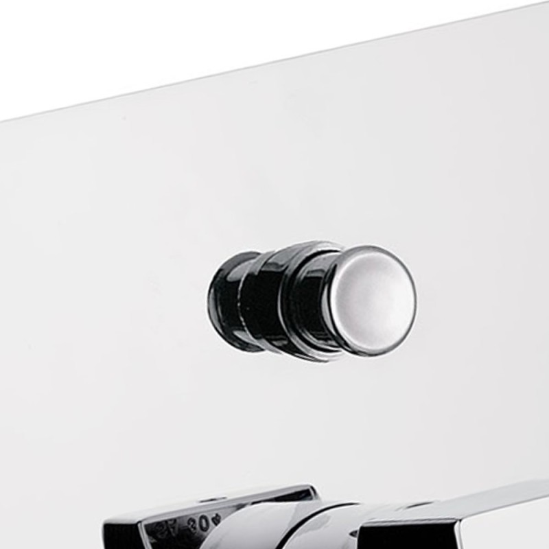 Rubinetto doccia incasso con deviatore, linee minimali e squadrate della serie cube waterfall Daniel Rubinetterie CU612CR