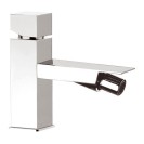 Rubinetto per bidet di daniel rubinetteri cube waterfall caratterizzato da un design quadro Daniel Rubinetterie CU604BCR