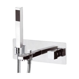 Miscelatore serie cube waterfall per vasca da incasso dotato di kit doccia made in italy Daniel Rubinetterie CU652CR