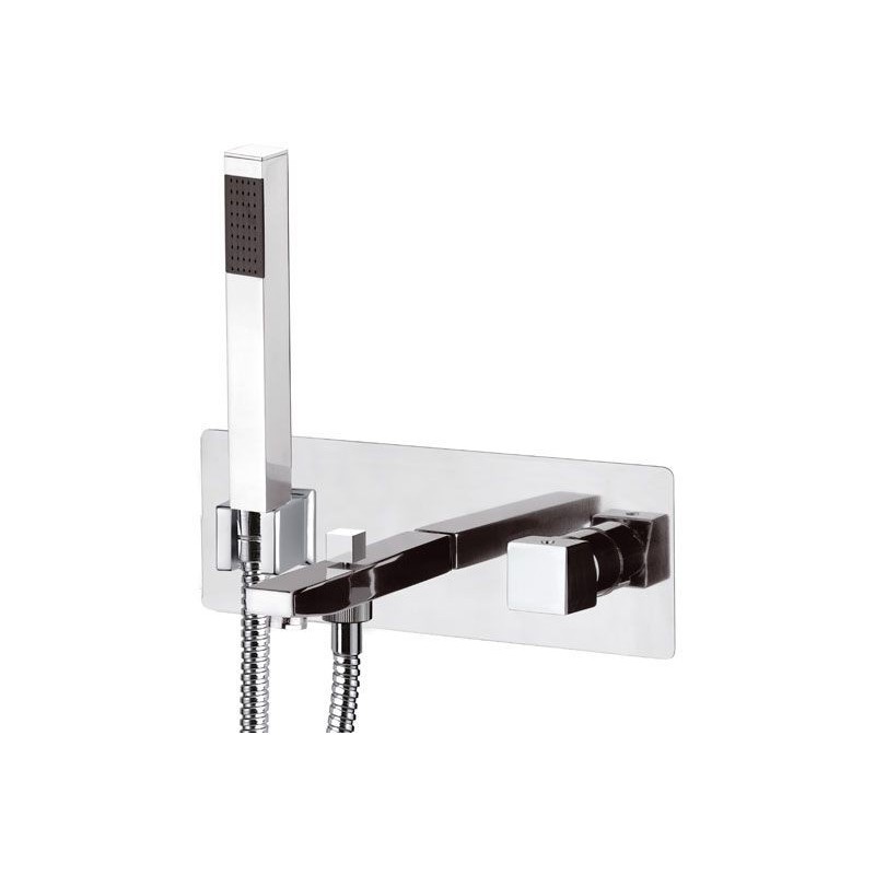 Miscelatore serie cube waterfall per vasca da incasso dotato di kit doccia made in italy Daniel Rubinetterie CU652CR