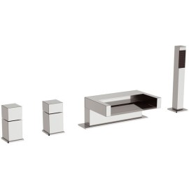 Rubinetto serie cube waterfall bordo vasca dotato di deviatore, bocca cascata e doccetta Daniel Rubinetterie CU697CR